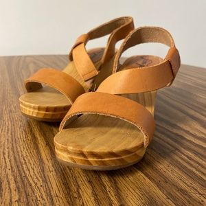 Cute Free People leather sandals